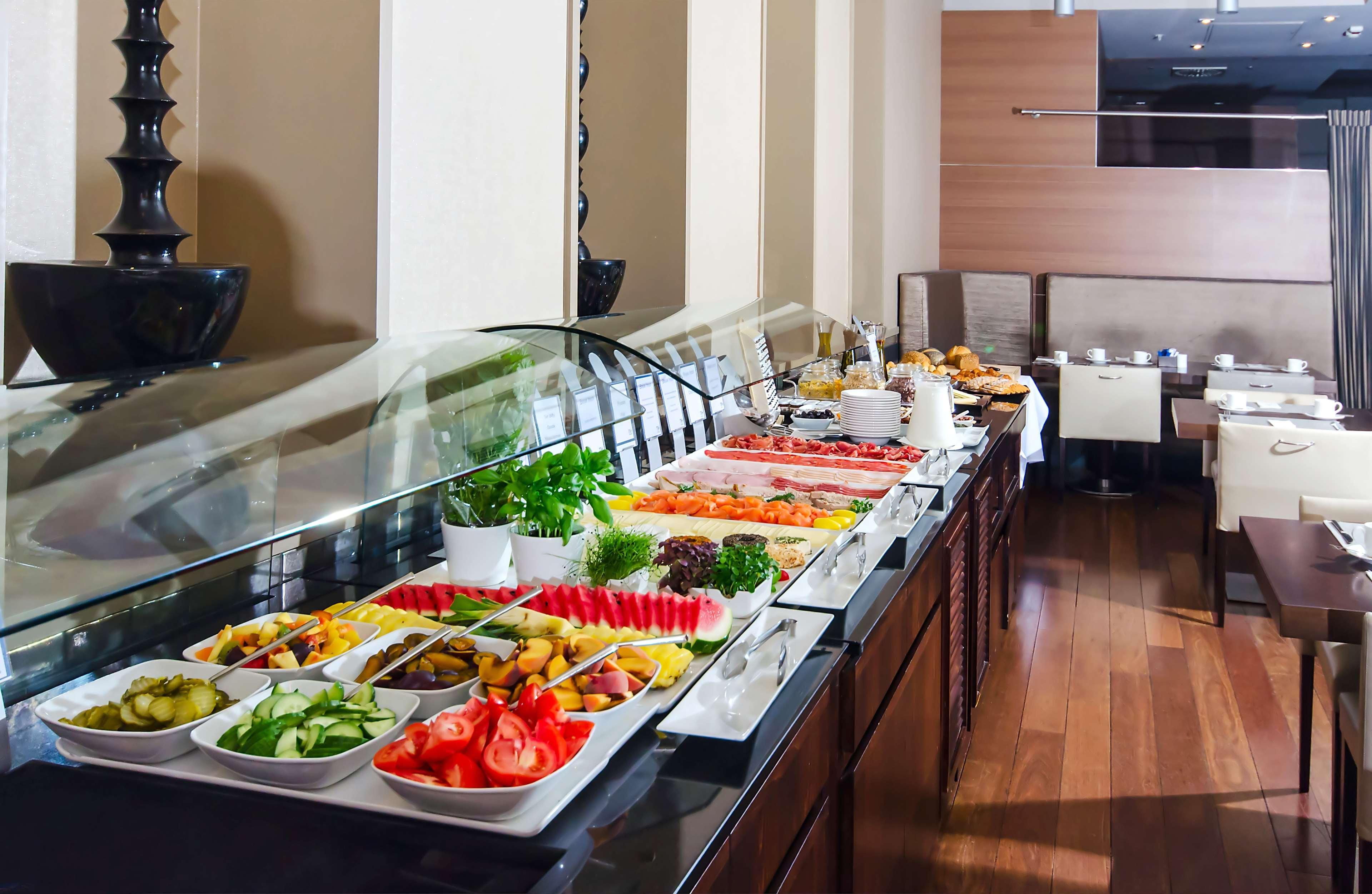Hotel Nh Познань Экстерьер фото