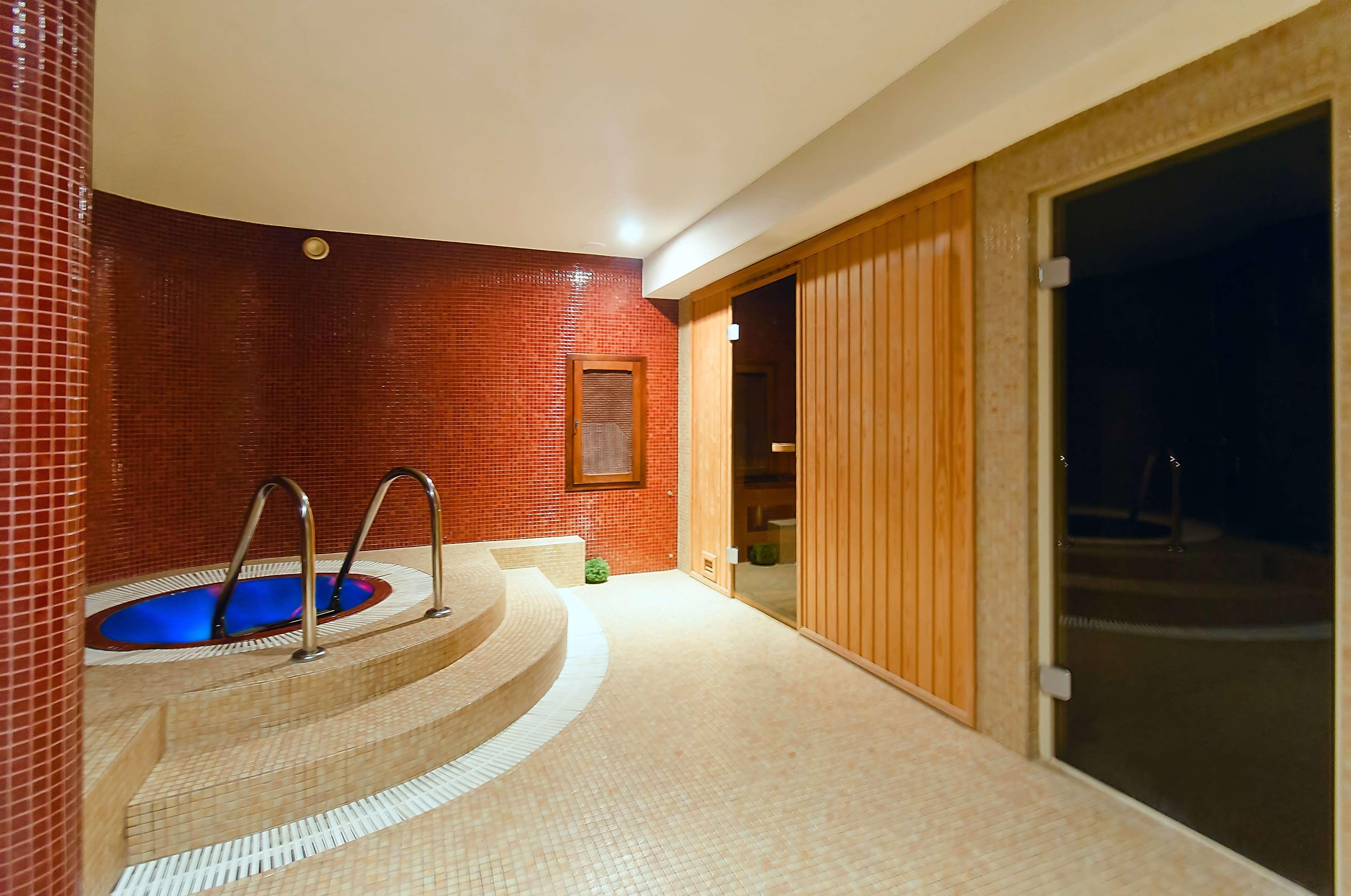 Hotel Nh Познань Экстерьер фото