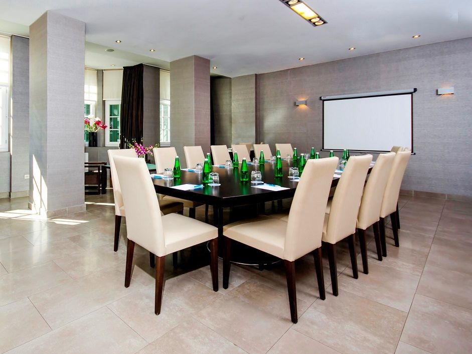 Hotel Nh Познань Экстерьер фото