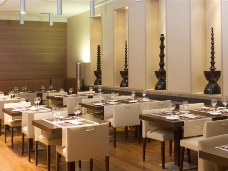 Hotel Nh Познань Экстерьер фото